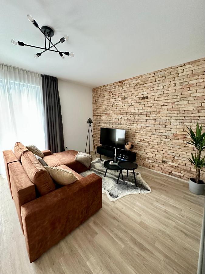 Cityscape Apartment ~ Ac/Indoor Parking/Balcony Budapest Extérieur photo